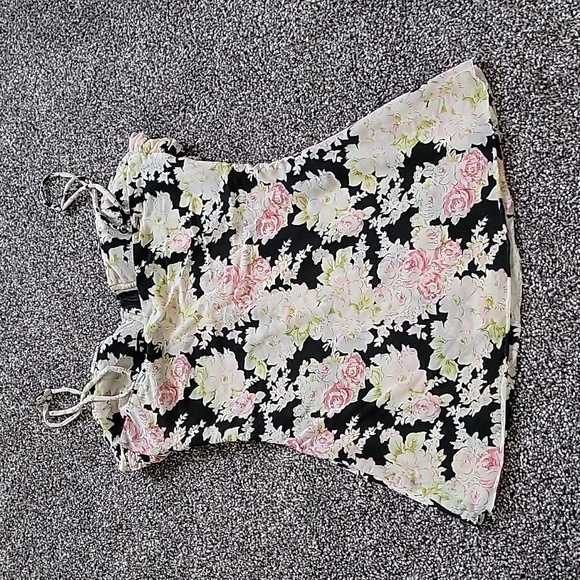 Seductions Corset Top - Picture 3 of 4